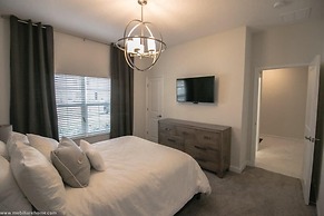 1556 PD - Poolside Bliss: Enchanted 4BR Townhome