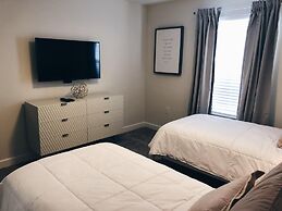 1556 PD - Poolside Bliss: Enchanted 4BR Townhome