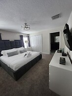 1556 PD - Poolside Bliss: Enchanted 4BR Townhome