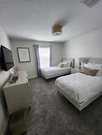 1556 PD - Poolside Bliss: Enchanted 4BR Townhome