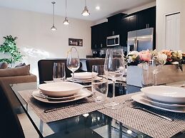 1556 PD - Poolside Bliss: Enchanted 4BR Townhome