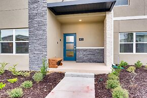 412 OC - 5BR Home Bliss: Private Pool - Sleeps 12