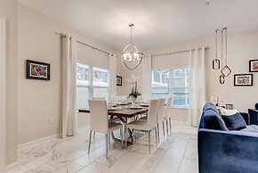 412 OC - 5BR Home Bliss: Private Pool - Sleeps 12