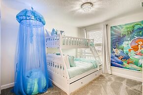 8908 CC - 6BR Luxury Home: Private Pool