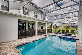 8908 CC - 6BR Luxury Home: Private Pool