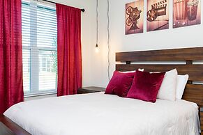 664 WS 5BR Single-family Luxury: Private Pool