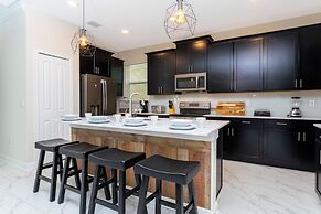 664 WS 5BR Single-family Luxury: Private Pool