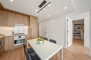 Level Chicago - River North