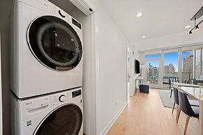 Level Chicago - River North