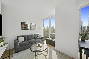 Level Chicago - River North