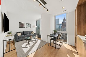 Level Chicago - River North