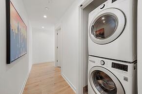 Level Chicago - River North