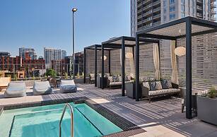 Level Chicago - River North