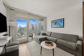 Level Chicago - River North