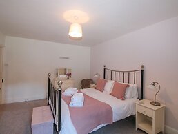 Honeysuckle Cottage