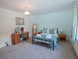 Honeysuckle Cottage