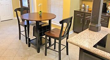 4Bdrms 2Bath 6Beds - Med-Center MM-Park