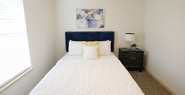 5Bdrm 2.5Bath 9Beds - The Nest Big House