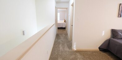 5Bdrm 2.5Bath 9Beds - The Nest Big House