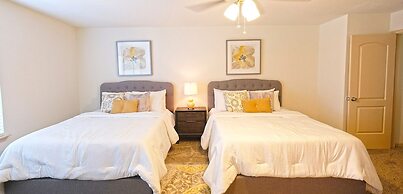 5Bdrm 2.5Bath 9Beds - The Nest Big House