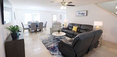 5Bdrm 2.5Bath 9Beds - The Nest Big House