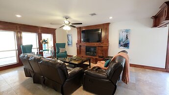 6Bdrm 4Bath 12Beds - Vacation Pool House