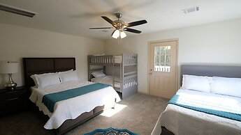 6Bdrm 4Bath 12Beds - Vacation Pool House