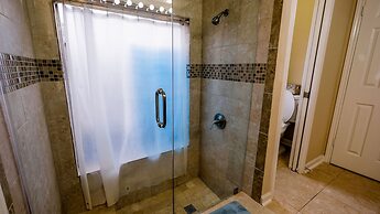 3Bdrm 2.5Bath 6Beds - Pool House