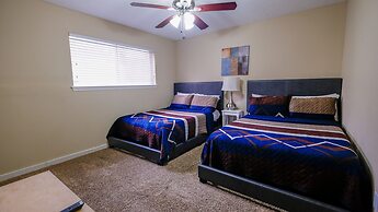 3Bdrm 2.5Bath 6Beds - Pool House