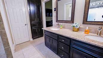 3Bdrm 2.5Bath 6Beds - Pool House