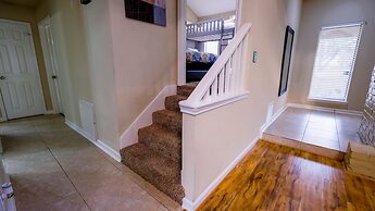 3Bdrm 2.5Bath 6Beds - Pool House