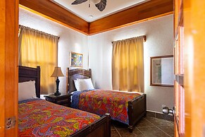 Lighthouse Beach Villas