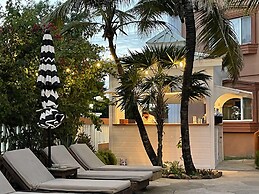 Lighthouse Beach Villas