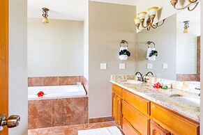 Lighthouse Beach Villas