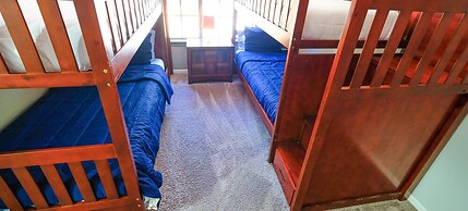 4Bdrm 2.5Bath 8Bed - Story North Houston