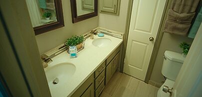 4Bdrm 2.5Bath 8Bed - Story North Houston