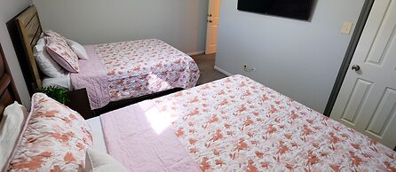 4Bdrm 2.5Bath 8Bed - Story North Houston