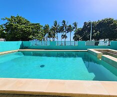 Emthree Seaside Apartments