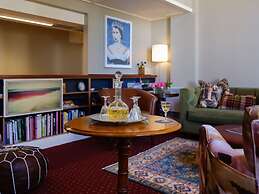 Bell Hill Apartments