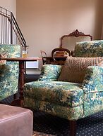 Bell Hill Apartments