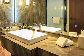 YUN-RAY PHOENIX HOTEL