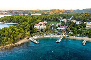 Utopia Resort & Residence