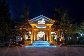 Utopia Resort & Residence