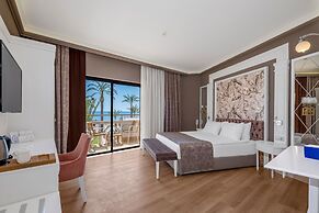 Utopia Resort & Residence