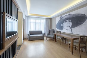 Utopia Resort & Residence