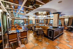 Utopia Resort & Residence