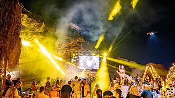 Utopia Beach Club