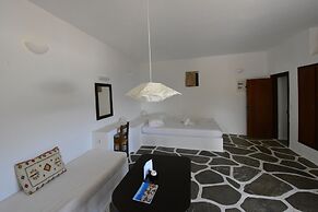 Petra Holiday Village