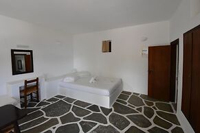 Petra Holiday Village