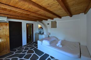 Petra Holiday Village